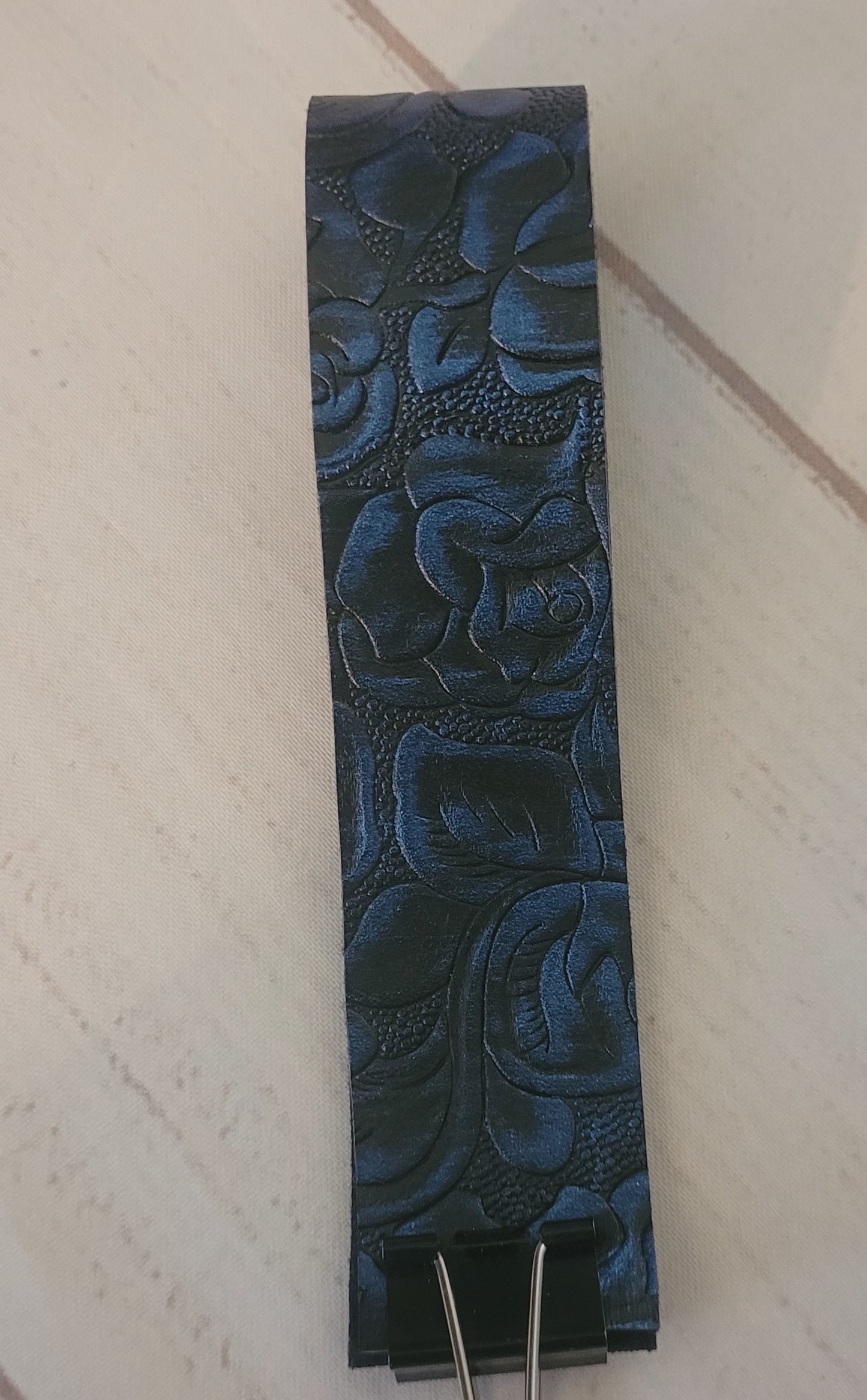 Western Metallic Floral Tooled Wristlet